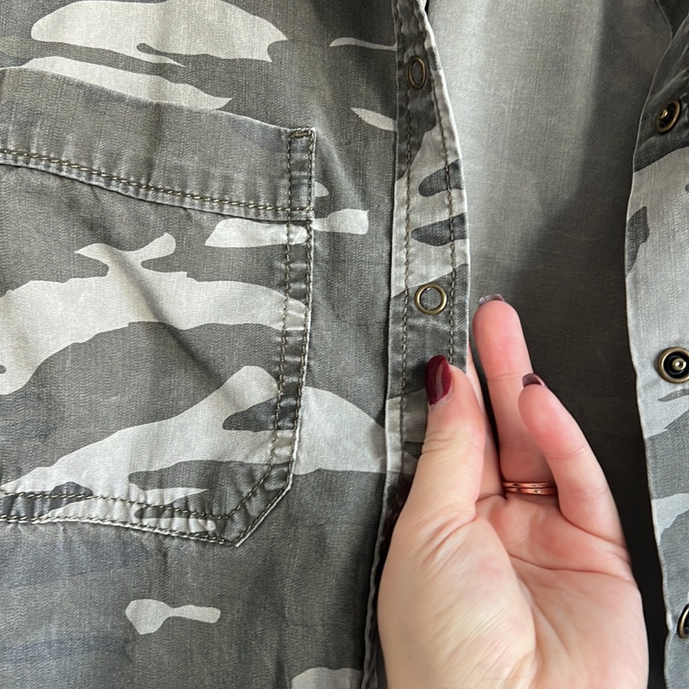 Express Camo Button Up - Picture 2 of 2